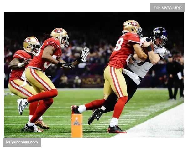 酋长队马霍姆斯遭遇擒杀与抄截 比尔队防守策略制胜